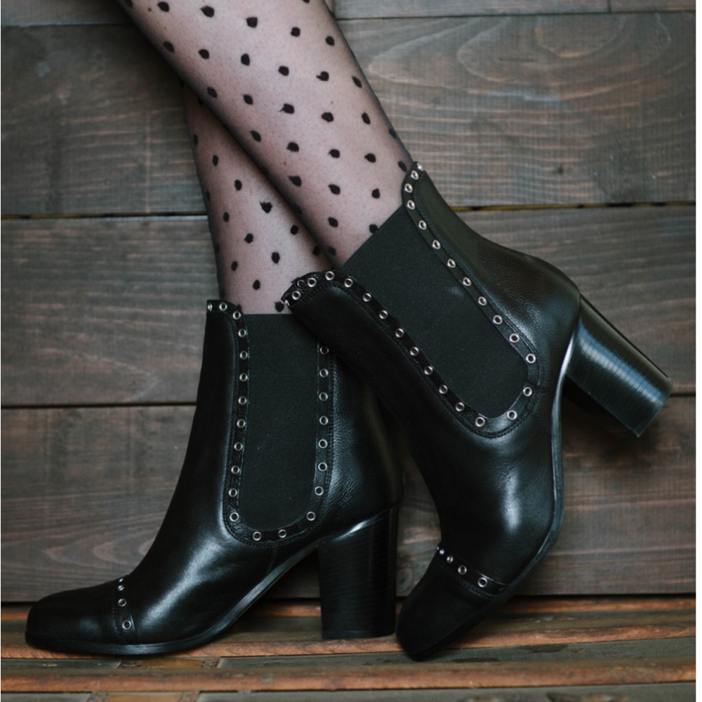 M.Gemi 40/US 9.5 Ankle Boots Anello Black Grommet Trim Bock Heel Leather - Picture 2 of 10